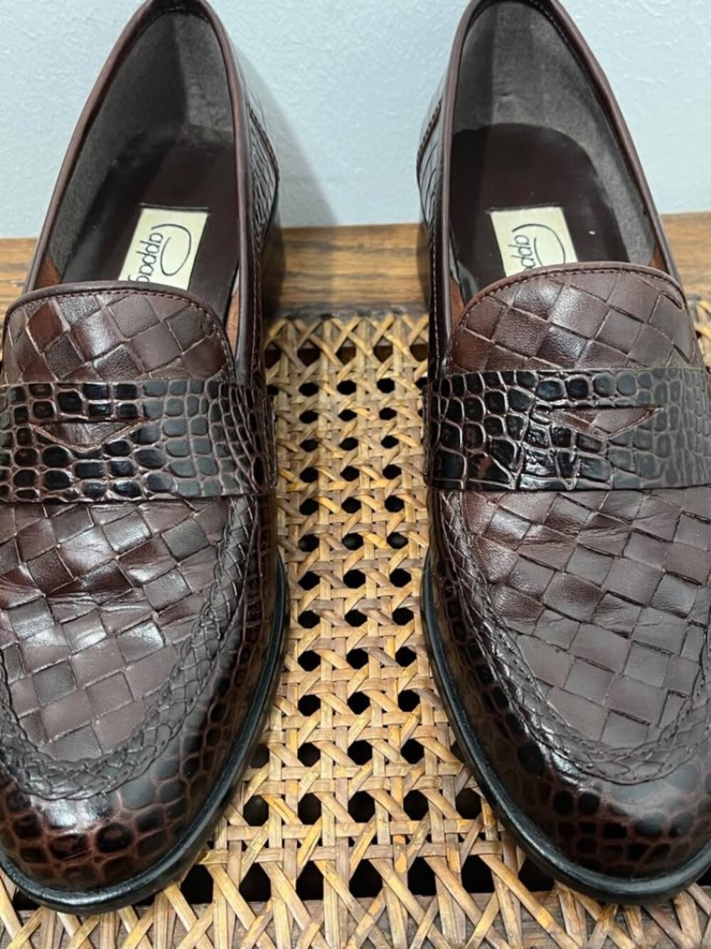 Size 7 N Papagallo Crocodile-Embossed Woven Brown Leather Vintage Penny Loafer